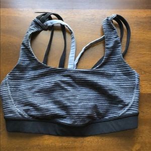 Lululemon sports bra